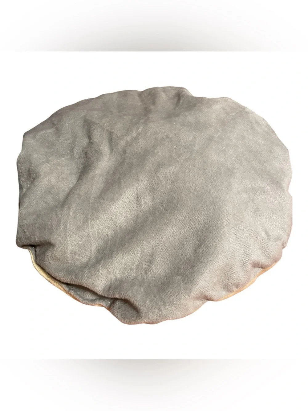 Plush Dome Cat Bed with Hanging Pom Pom & pillow insert! Brand new and quality!